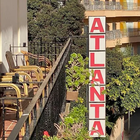 בית הארחה Atlanta אל ארנל